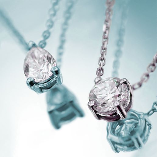 pendentifs-joaillerie-en-diamants-<br>-disponibles-immediatement-2